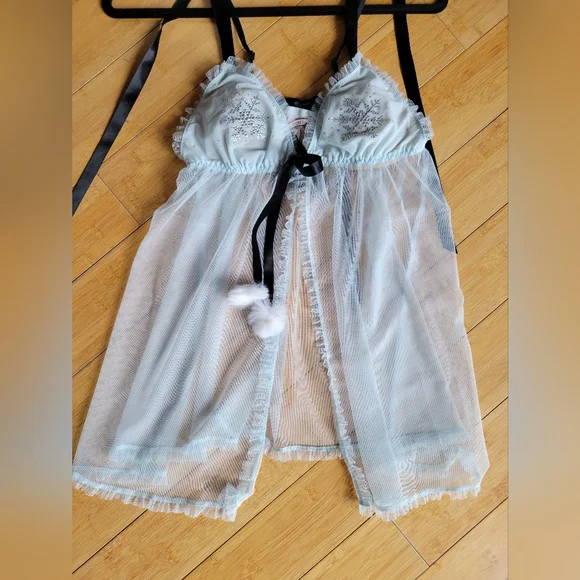 Victoria's Secret Sheer Babydoll Lingerie - Picture 3 of 5